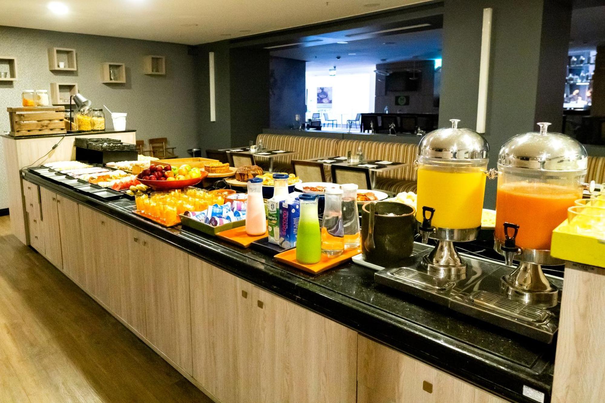 Ibis Colinas Hotel São José dos Campos
