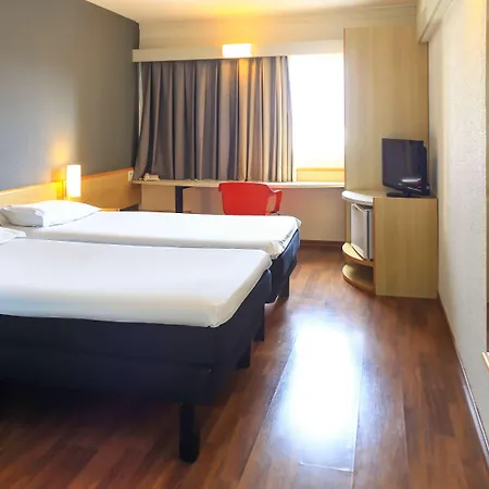 Ibis Sao Jose Dos Campos Colinas Hotel Exterior photo